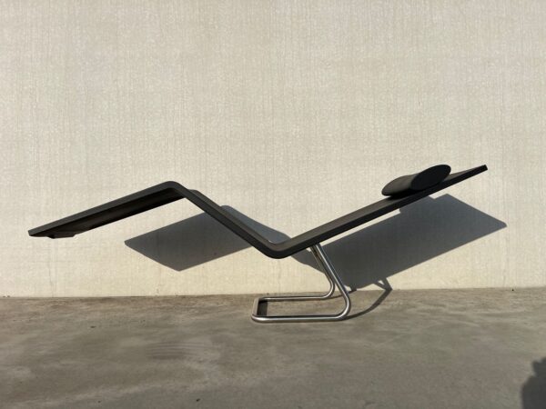 Verkocht, sorry! VITRA MVS CHAISE – COLLECTOR’S ITEM