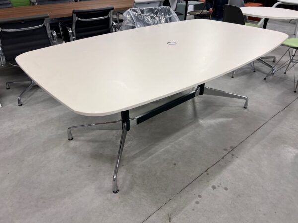 VITRA EAMES SEGMENTED TAFEL, 2M