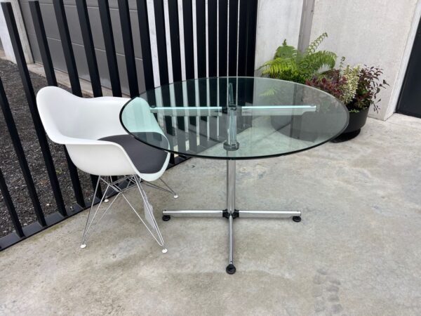 USM KITOS GLAZEN TAFEL, 110CM